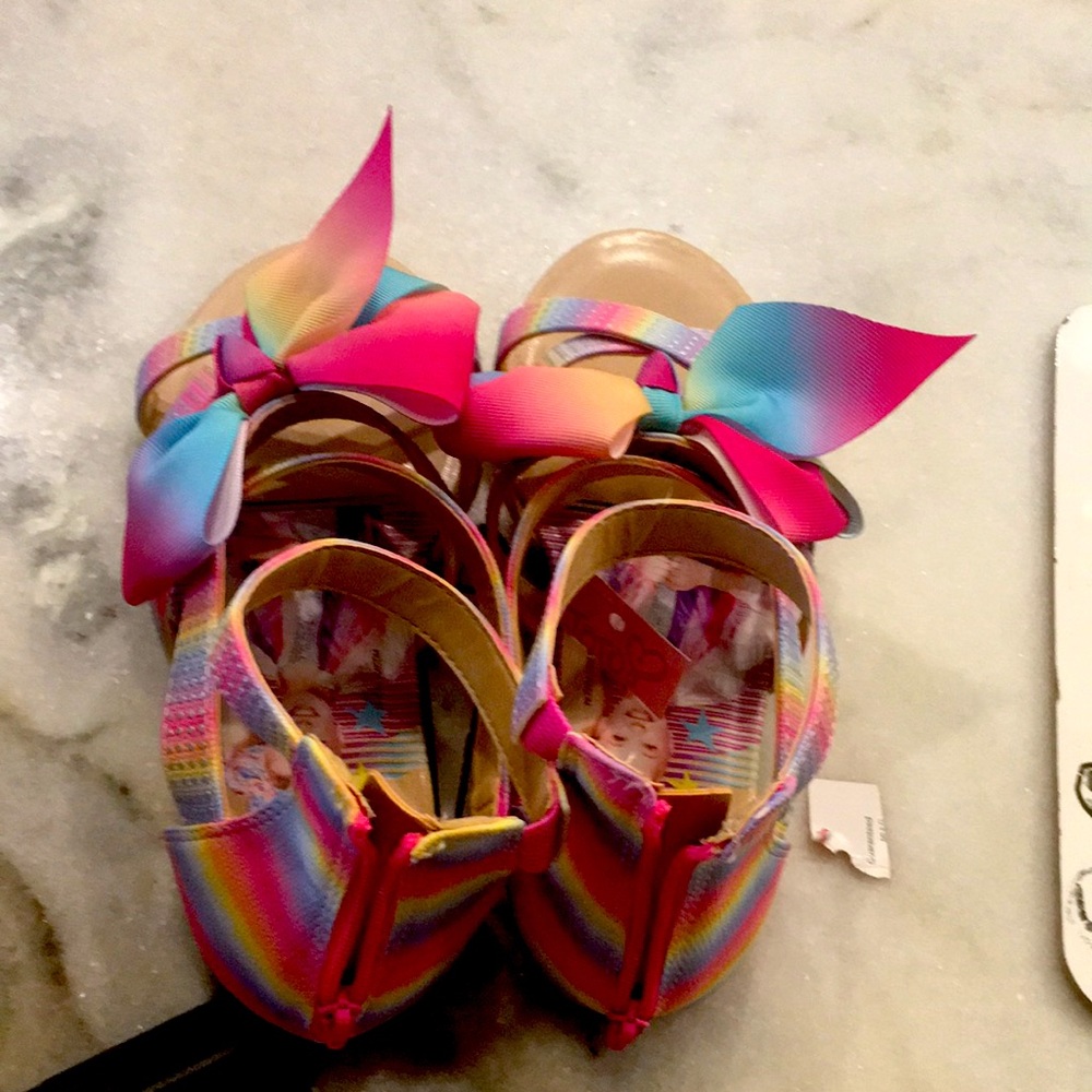 NWT size 7 Josiny Tie dye lace up shoes